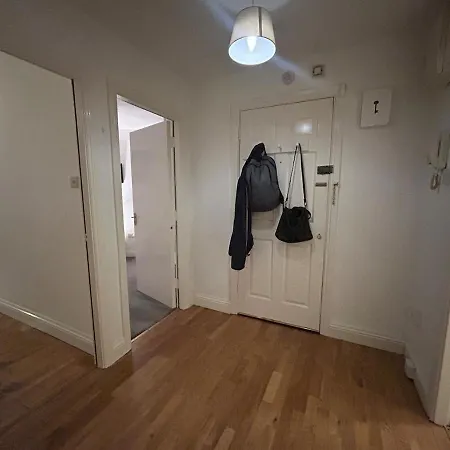 Excellently Located Modern 2 Bed In The Heart Of The Liberties In Apartmán